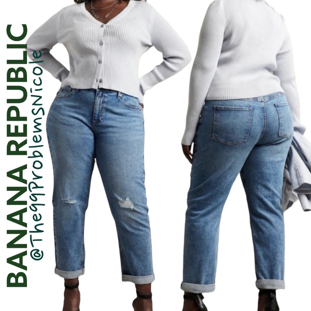 Banana Republic Medium Wash Cropped Girlfriend Jeans
